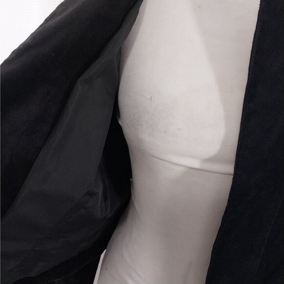 CHICO'S LUXE BLACK VELVETEEN CROPPED & TAILORED OPEN FRONT JACKET! SZ L - Picture 4 of 8